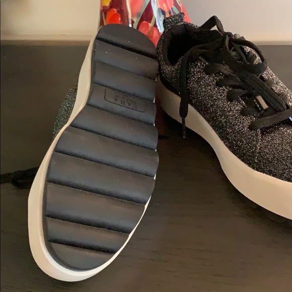 Glam Zara gymshoes! - Picture 4 of 6